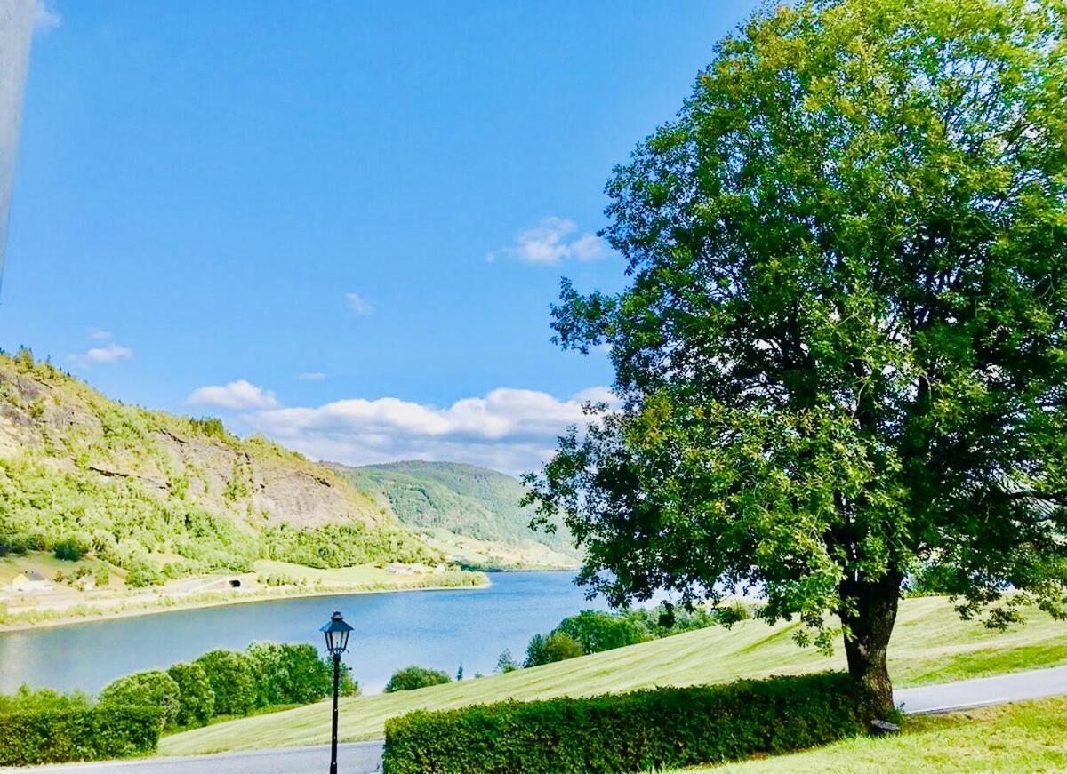 Lilandtunet Gjestgiveri Liland  Kültér fotó